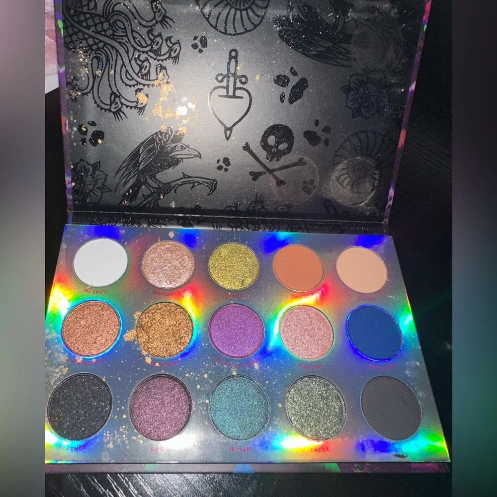 NIB ColourPop x Disney Villains “Misunderstood” Palette Limited Edition